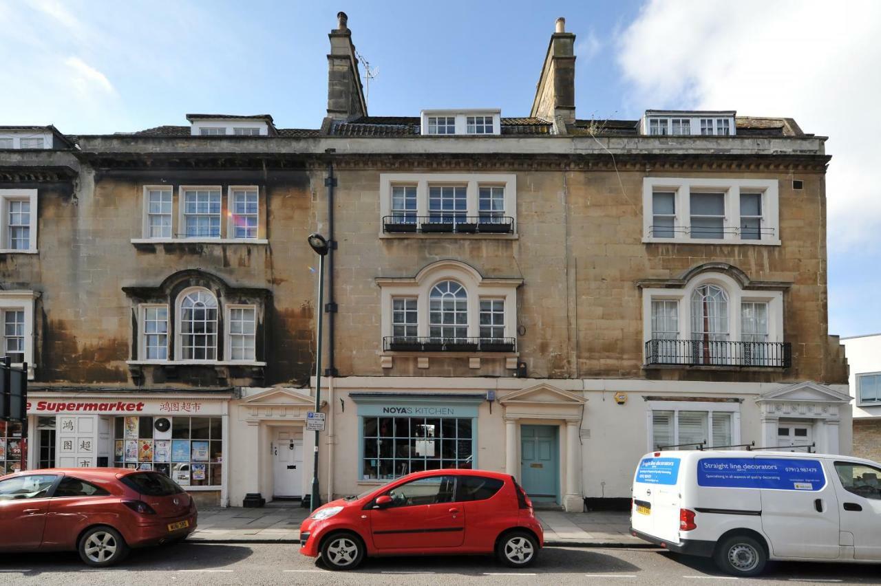 Luxury Regency In Centre Apartment Bath